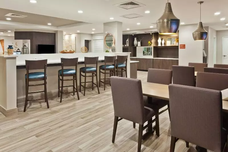 ホテル Towneplace Suites By Marriott Montgomery Eastchase