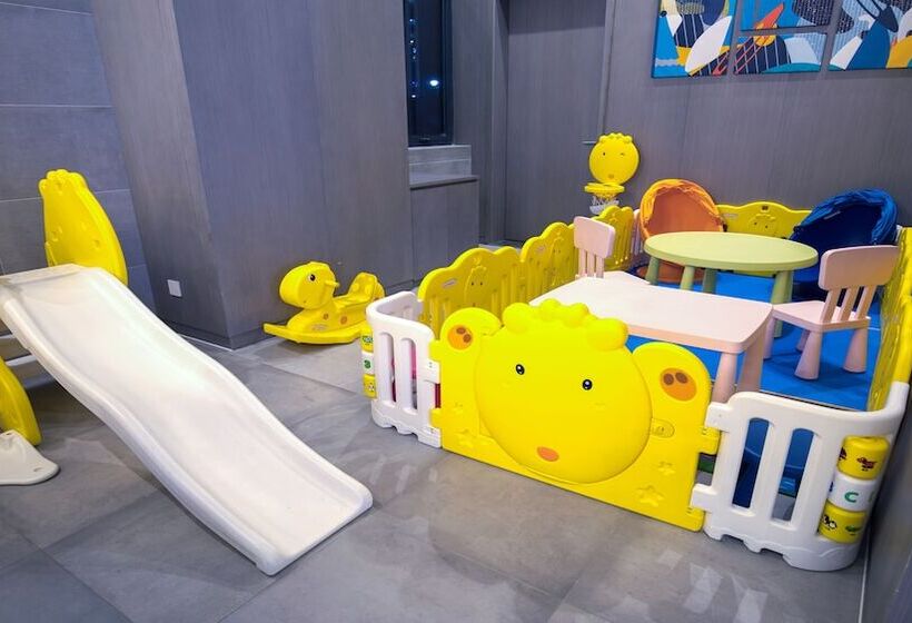 בית מלון כפרי Holiday Inn Express Chifeng Hongshan By Ihg