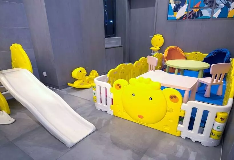 Hotelli Holiday Inn Express Chifeng Hongshan By Ihg