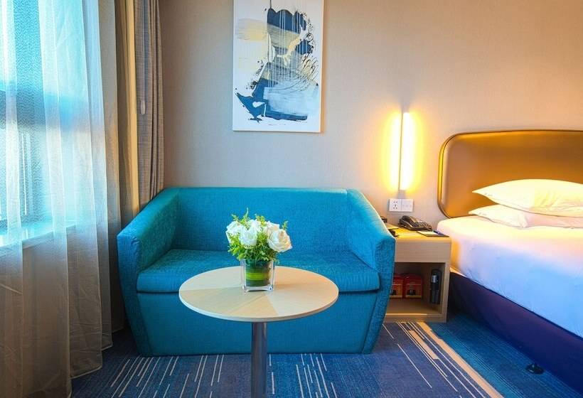 בית מלון כפרי Holiday Inn Express Chifeng Hongshan By Ihg