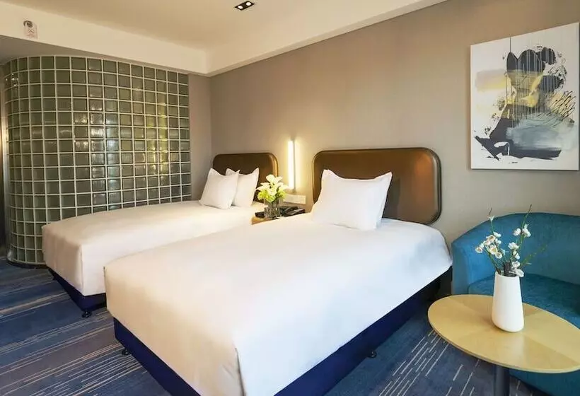 Hotelli Holiday Inn Express Chifeng Hongshan By Ihg