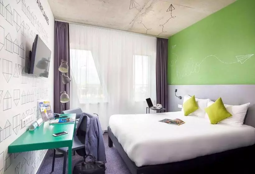 ホテル Ibis Styles Budapest Airport