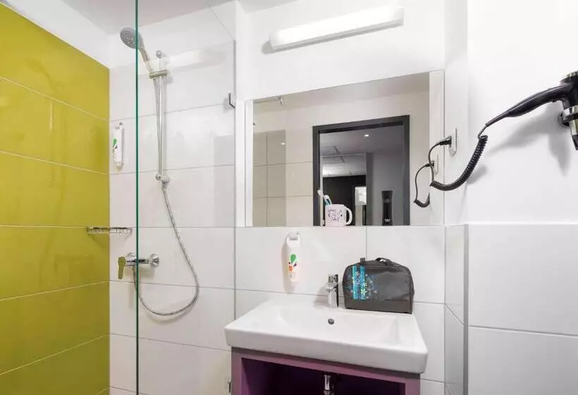 ホテル Ibis Styles Budapest Airport
