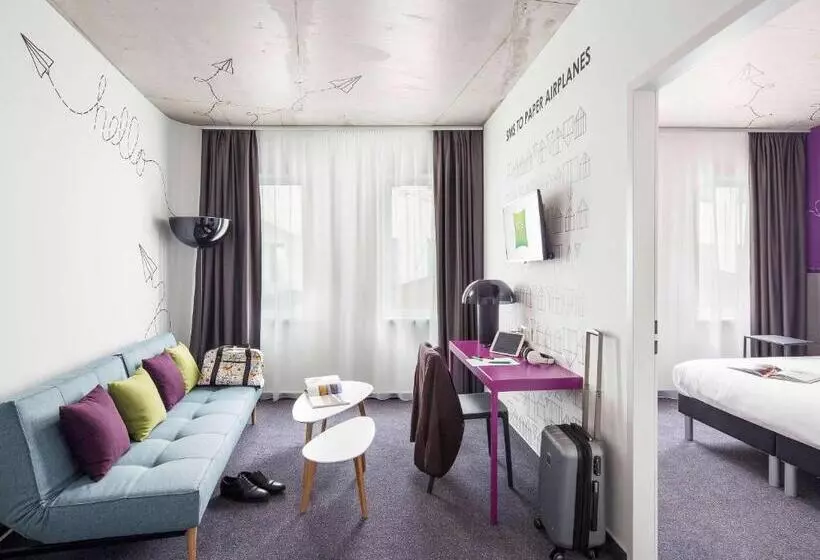 ホテル Ibis Styles Budapest Airport