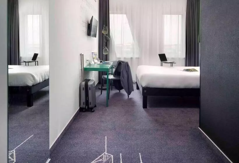 ホテル Ibis Styles Budapest Airport
