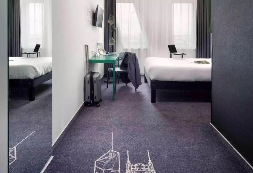 ホテル Ibis Styles Budapest Airport