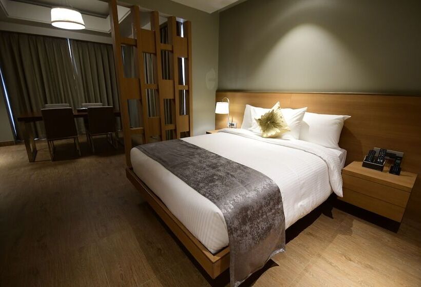 Hotel Kiranshree Grand