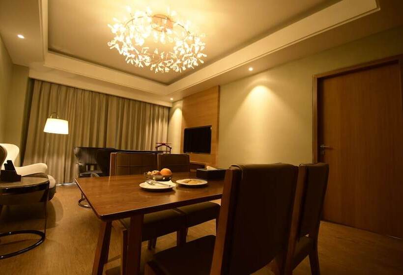 Hotel Kiranshree Grand