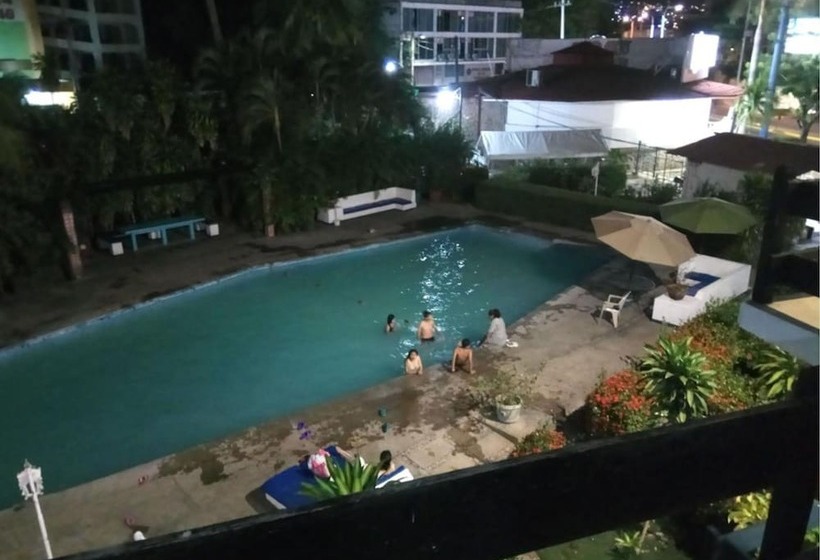 בית מלון כפרי La Jolla