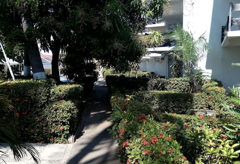 בית מלון כפרי La Jolla