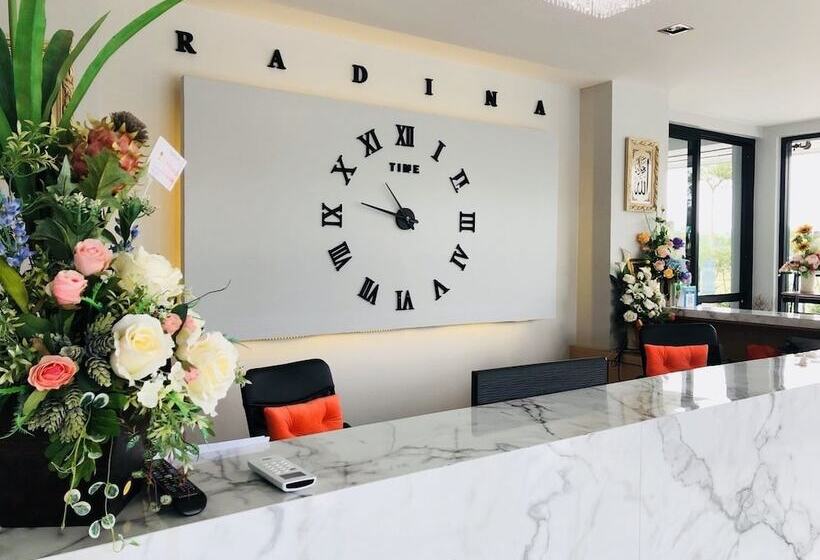 호텔 Radina Residence