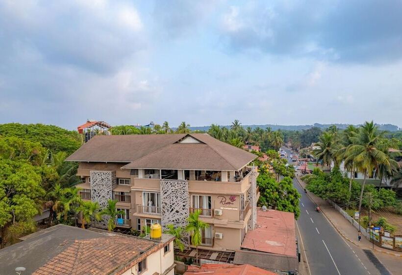 בית מלון כפרי Riva Gold Coast