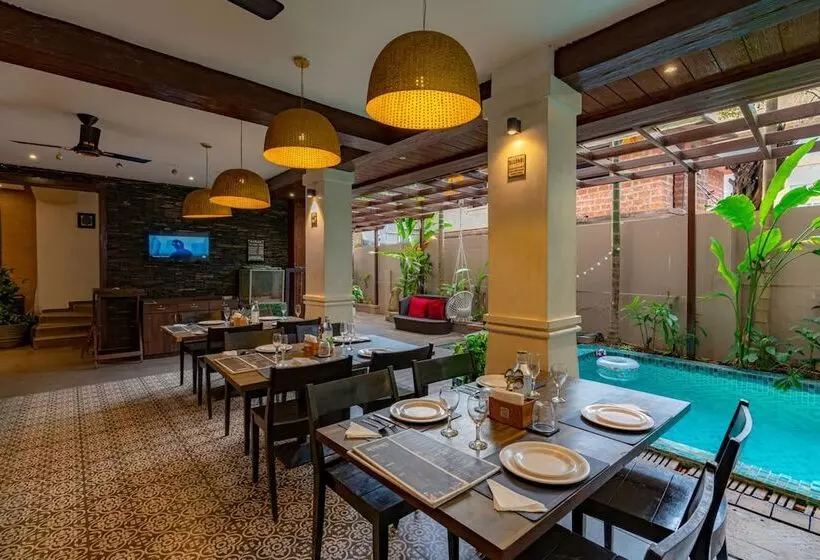 Hotelli Riva Gold Coast