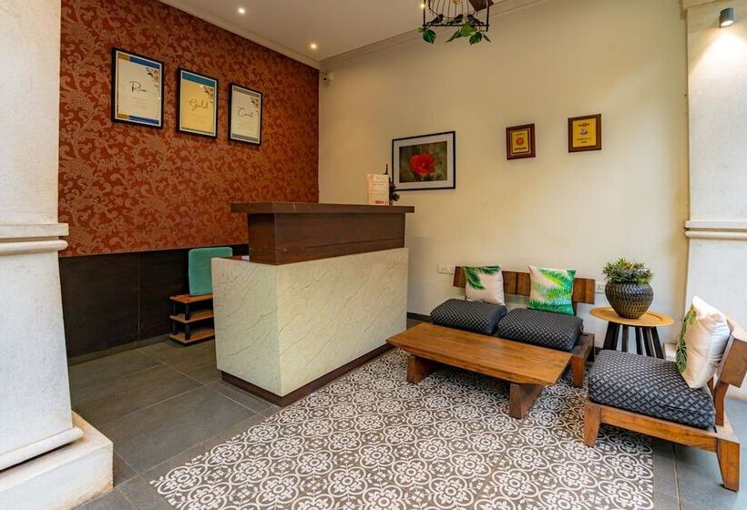 בית מלון כפרי Riva Gold Coast