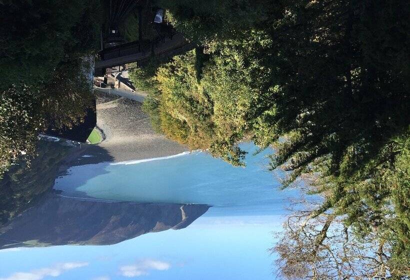 تختخواب و صبحانه Exmoor House