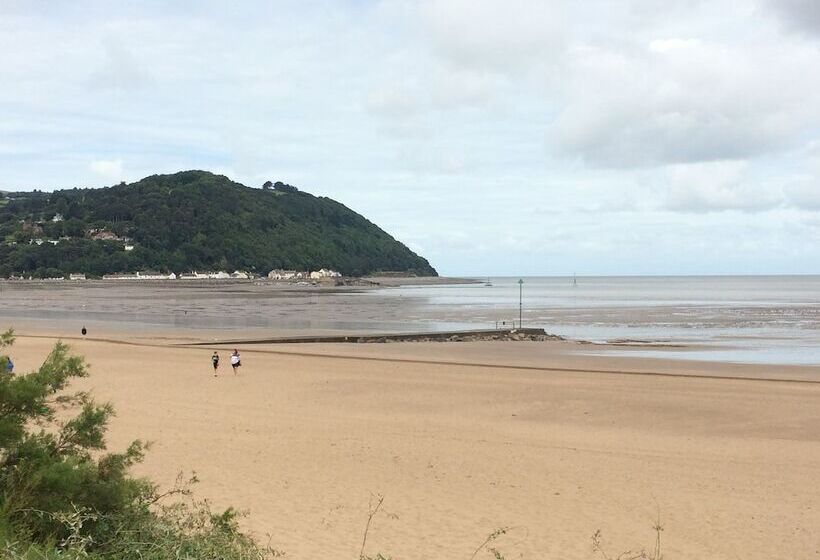 تختخواب و صبحانه Exmoor House