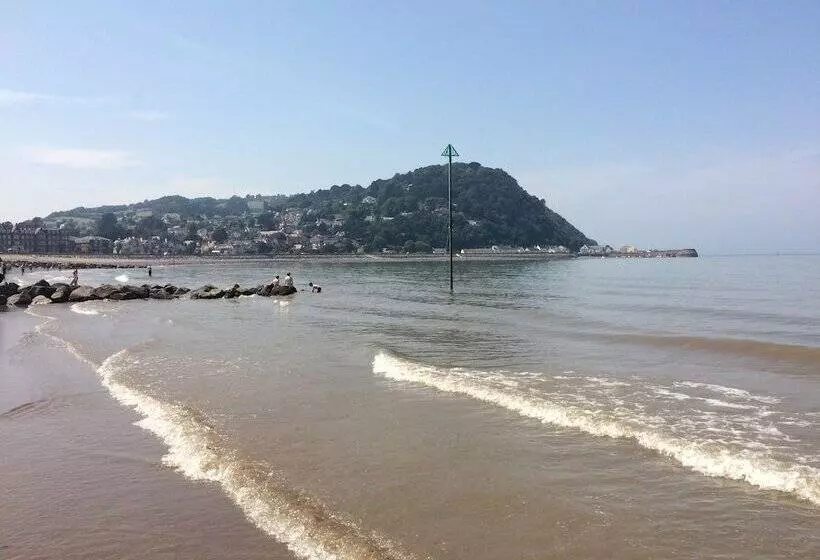 Aamiaismajoitus (B&B) Exmoor House