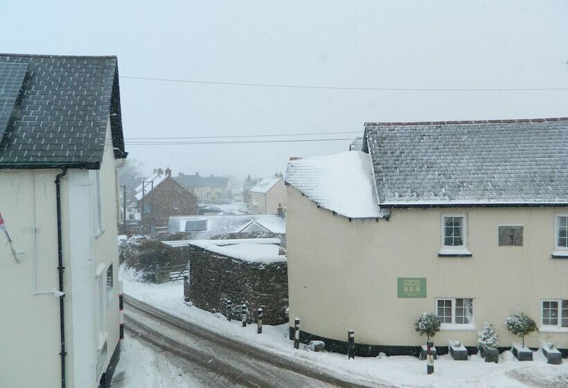 تختخواب و صبحانه Exmoor House