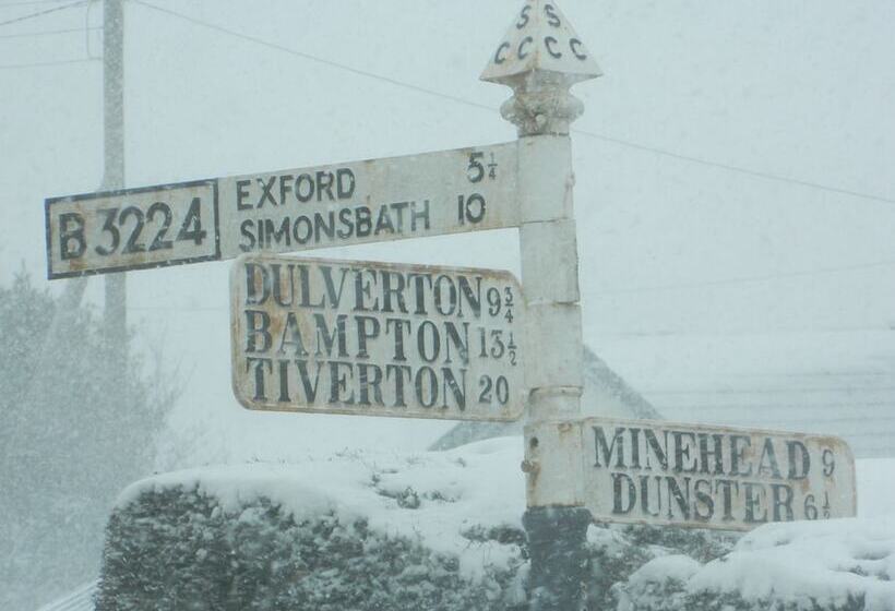 تختخواب و صبحانه Exmoor House