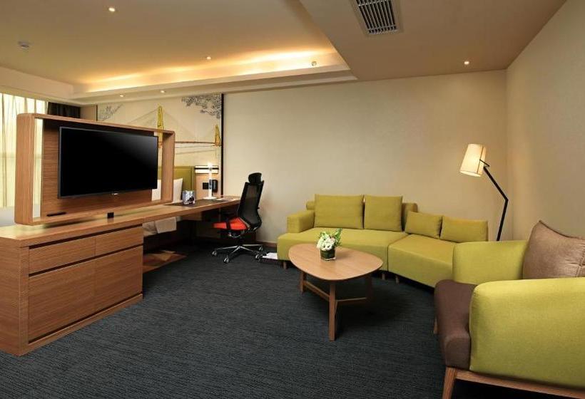 Otel Hampton By Hilton Wuhan Tianhe Airport East