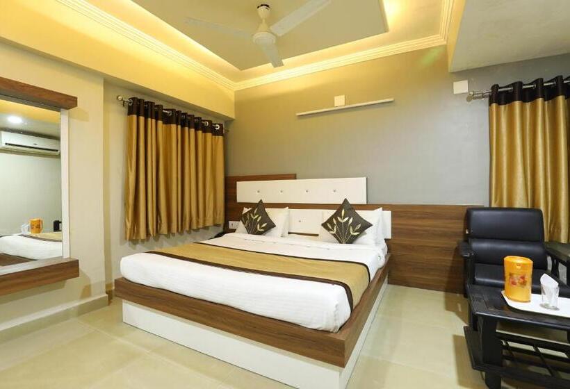 فندق Loyal Residency