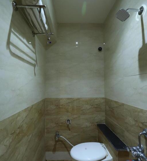 فندق Loyal Residency