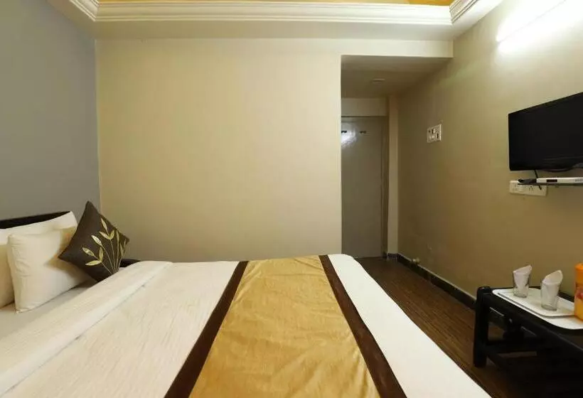 Hotelli Loyal Residency