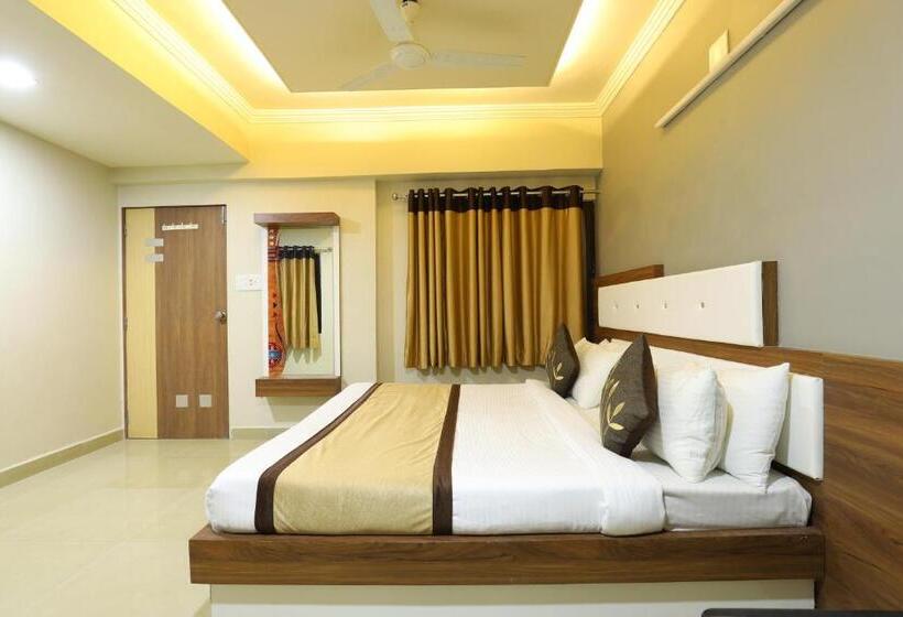 فندق Loyal Residency