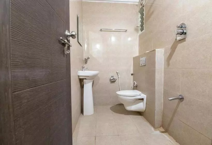 ホテル Capital O 9917 Sjr Suites And Comforts