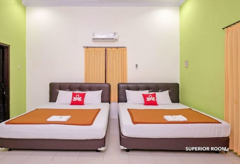 בית מלון כפרי Zen Rooms B Walk Batu