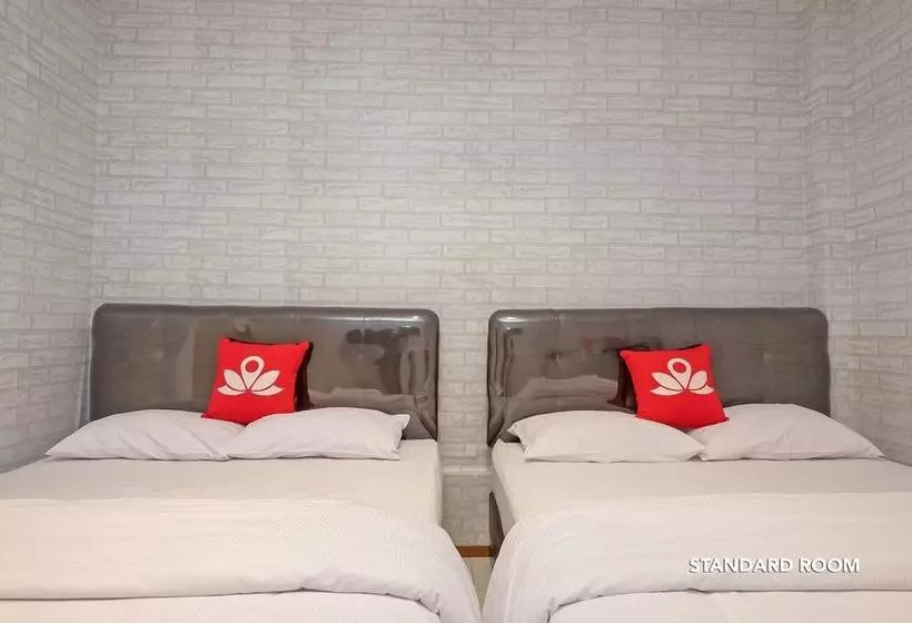 ホテル Zen Rooms B Walk Batu