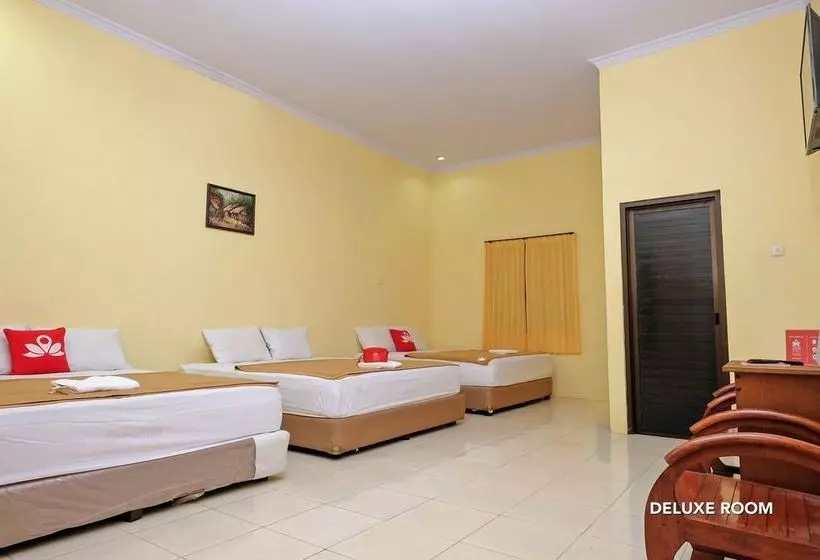 ホテル Zen Rooms B Walk Batu