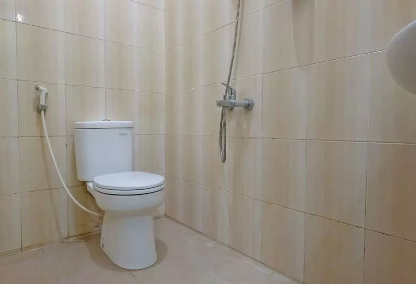 ホテル Zen Rooms B Walk Batu