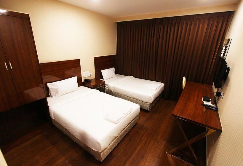 בית מלון כפרי Raahat Inn