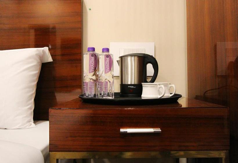 בית מלון כפרי Raahat Inn