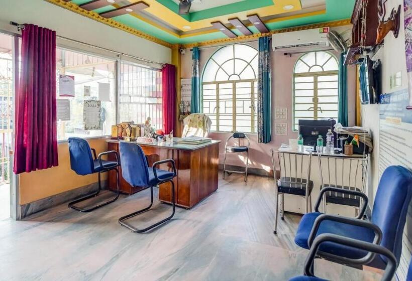 ホテル Spot On Lodge Bikash Bhawan