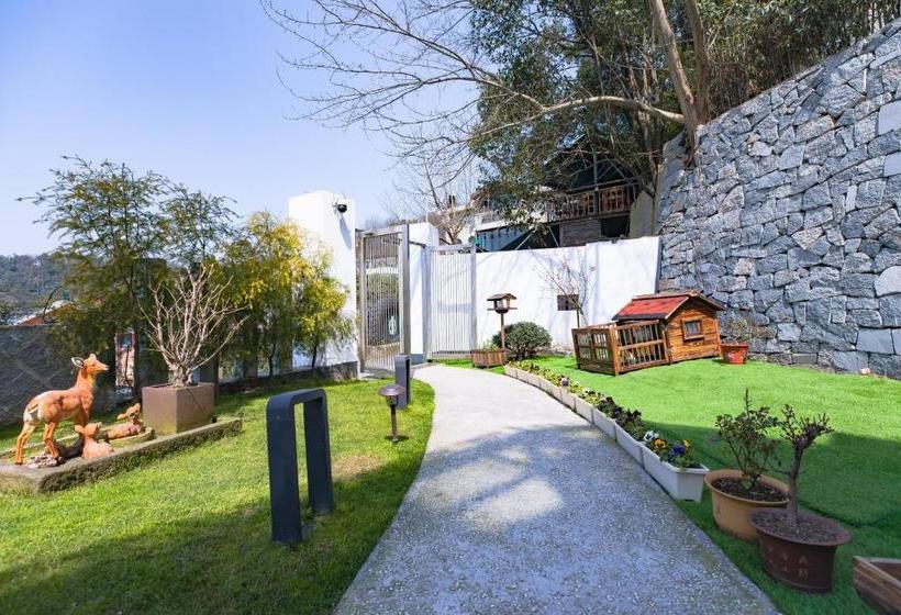 אתר נופש Hangzhou Xihu White Villa