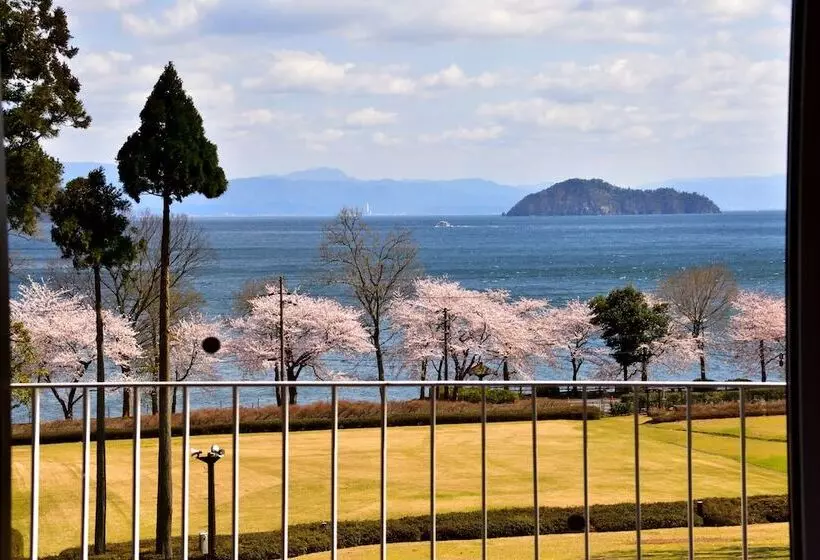 リゾートホテル L Hotel Du Lac