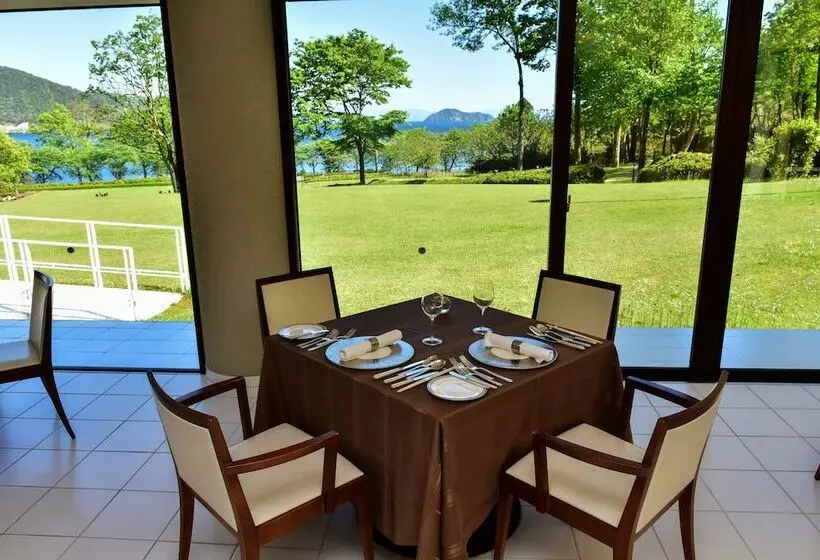 リゾートホテル L Hotel Du Lac