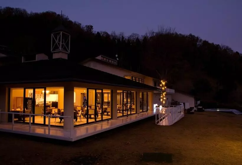 リゾートホテル L Hotel Du Lac