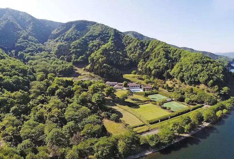 リゾートホテル L Hotel Du Lac