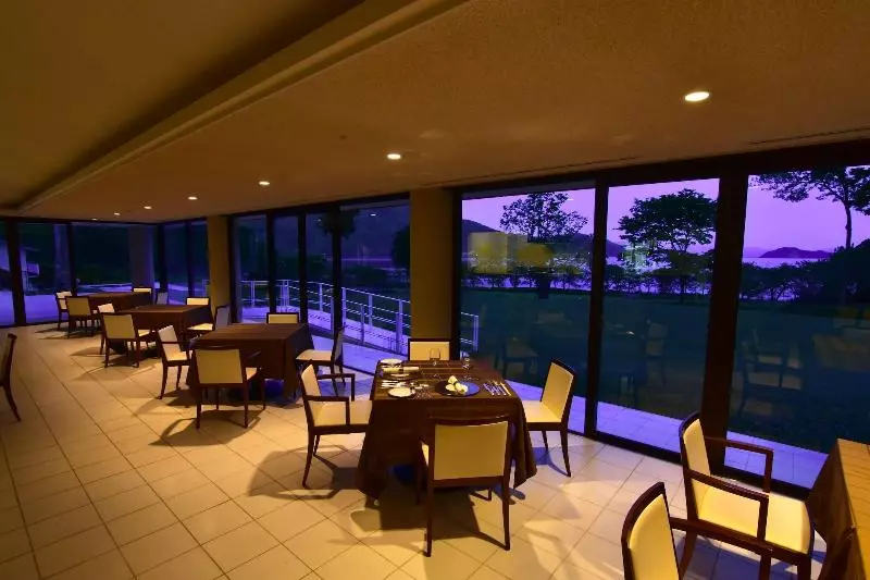 リゾートホテル L Hotel Du Lac