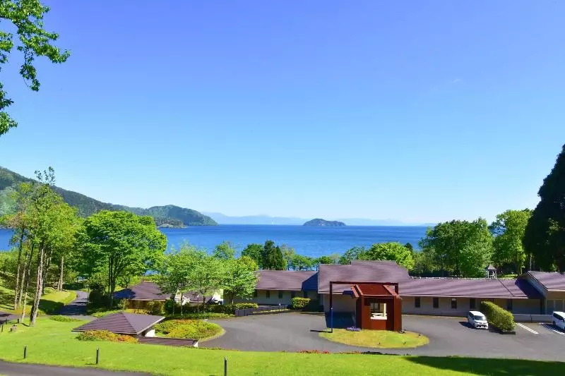 リゾートホテル L Hotel Du Lac