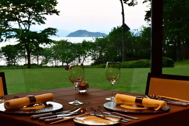 リゾートホテル L Hotel Du Lac