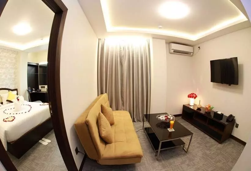 Rose Palace Hotel Yangon