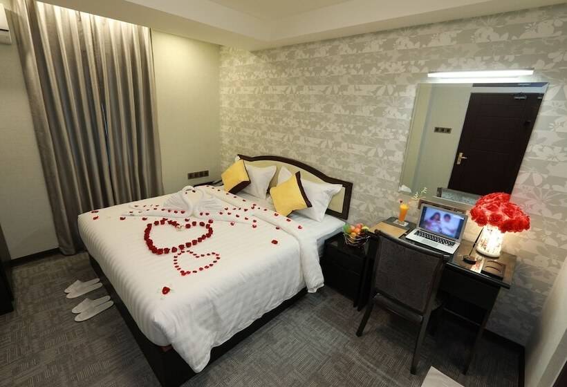 Rose Palace Hotel Yangon