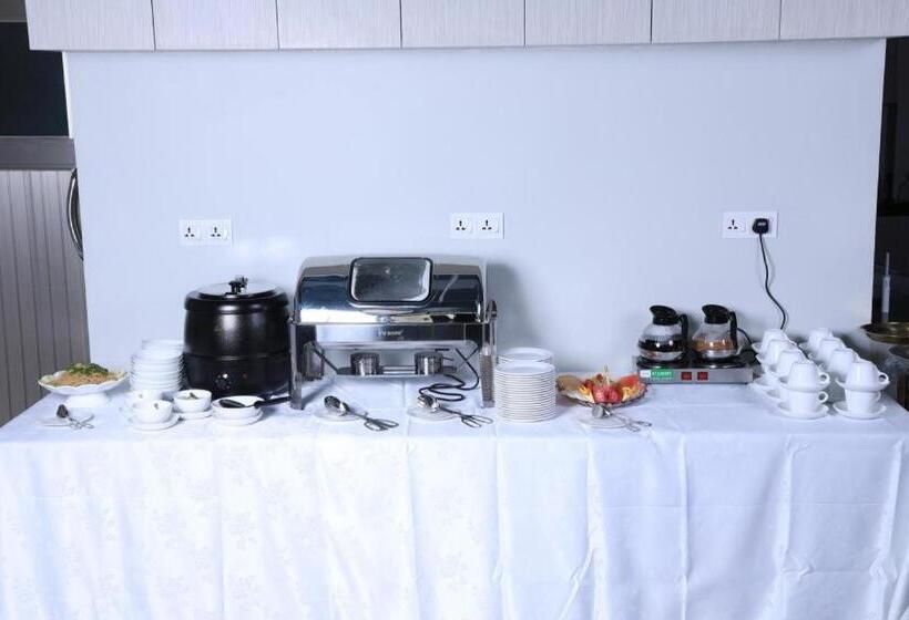 Rose Palace Hotel Yangon