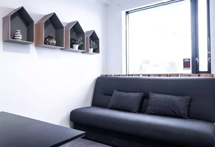 Au44 Hostel