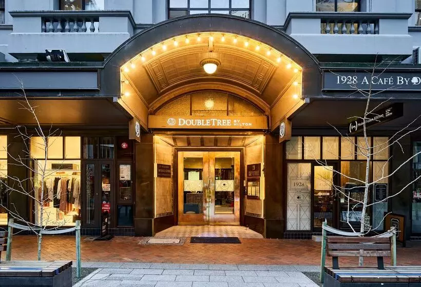 ホテル Doubletree By Hilton Wellington