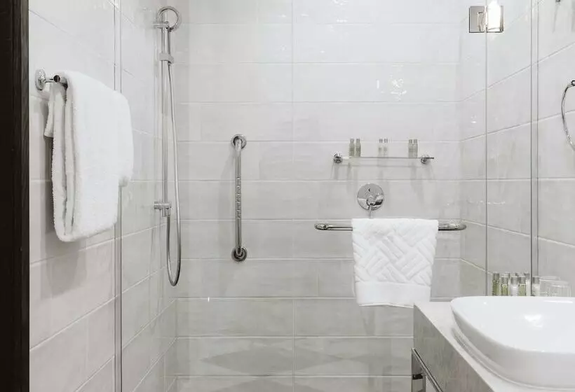 ホテル Doubletree By Hilton Wellington